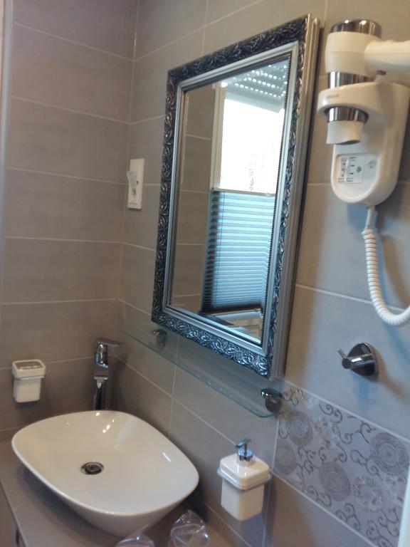 Appartamento Plaza Apartman Zagabria Esterno foto