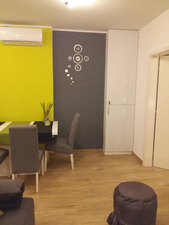 Appartamento Plaza Apartman Zagabria Esterno foto